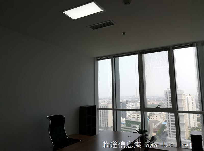 淄博張店高新區居然之家精裝修寫字樓辦公室出租