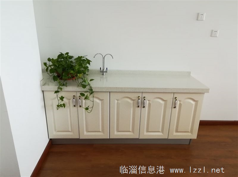 房主出租張店高新區創業火炬廣場D座寫字樓辦公室